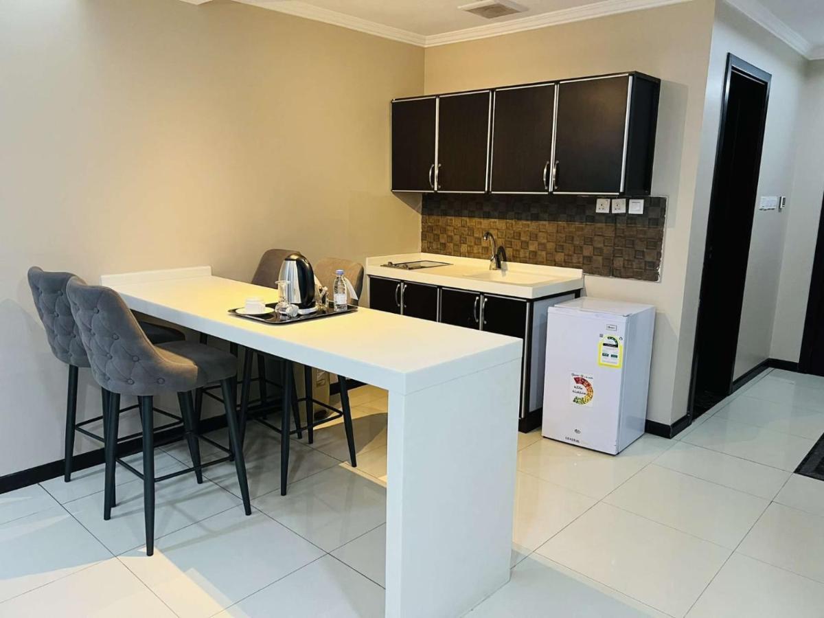 اصاله الشروق للأجنحه الفندقيه Al Khobar Exterior photo